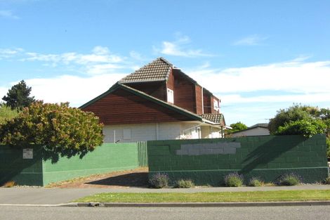 Photo of property in 3 Chadlington Street, Parklands, Christchurch, 8083