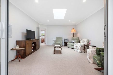 Photo of property in 1/61 Colombo Street, Cashmere, Christchurch, 8022