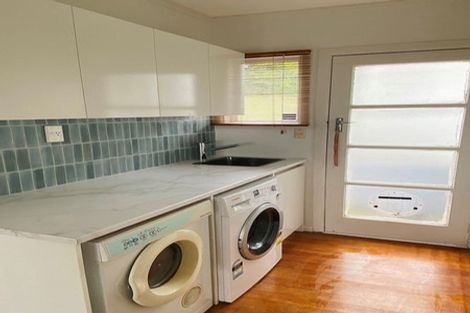 Photo of property in 72 Verbena Road, Birkdale, Auckland, 0626