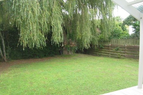 Photo of property in 2/76 Glenvar Road, Torbay, Auckland, 0630