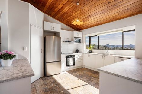 Photo of property in 100 Tobie Place, Whangamata, 3620