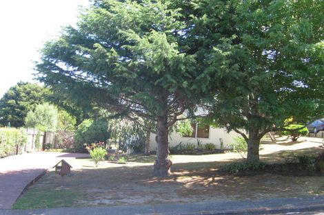 Photo of property in 10 Cunliffe Place, Glenfield, Auckland, 0629