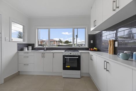 Photo of property in 5a Browns Road, Manurewa, Auckland, 2102