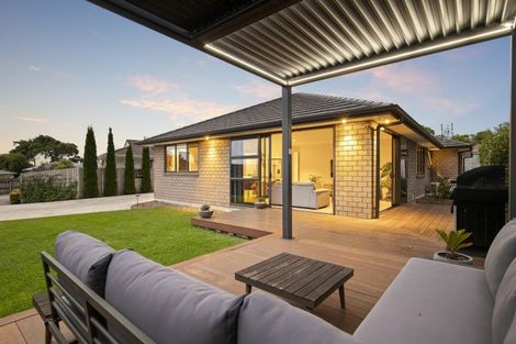 Photo of property in 12a Henry Curd Terrace, Pukekohe, 2120