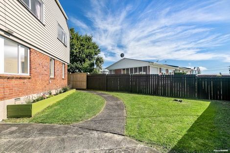 Photo of property in 2/5 Stanley Avenue, Milford, Auckland, 0620