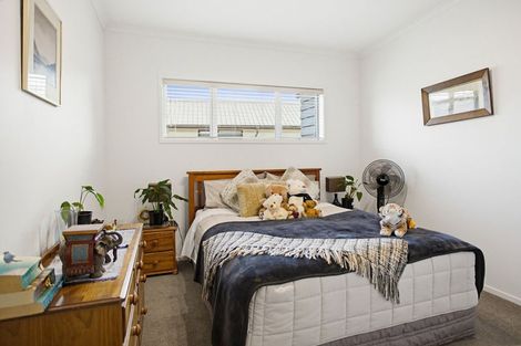 Photo of property in 5 Debenham Drive, Whitianga, 3510