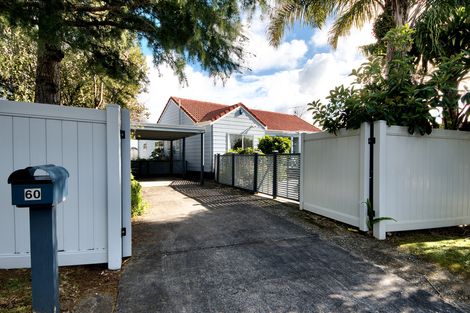 Photo of property in 60 Lynn Road, Bayview, Auckland, 0629
