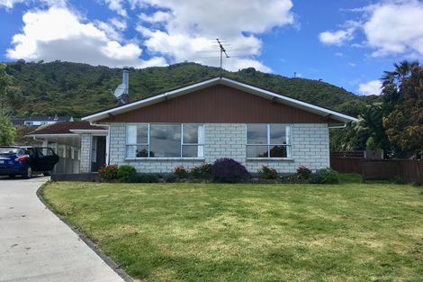 Photo of property in 45 Huia Street, Waikanae, 5036