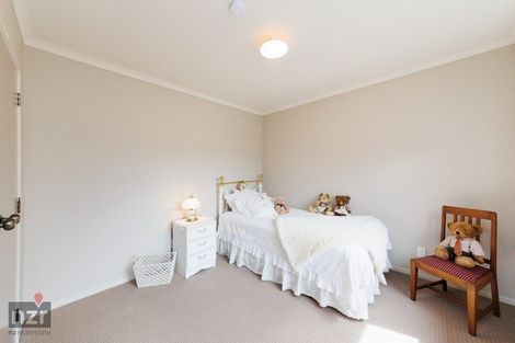 Photo of property in 23 Masefield Terrace, Kelvin Grove, Palmerston North, 4414
