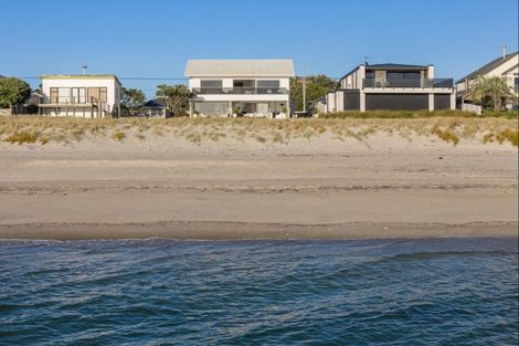 Photo of property in 85 Karewa Parade, Papamoa Beach, Papamoa, 3118