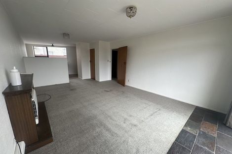 Photo of property in 2 Grant Street, Gore, 9710