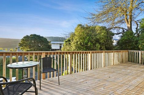Photo of property in 16 Manor Drive, Stokes Valley, Lower Hutt, 5019