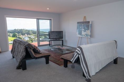 Photo of property in 3 Sunrise Place, Cable Bay, 0420