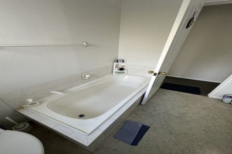 Photo of property in 2/700 Chapel Road, Dannemora, Auckland, 2016