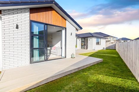 Photo of property in 22 Tokerau Drive, Rototuna North, Hamilton, 3210