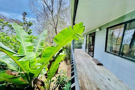 Photo of property in 2/16 Mistletoe Place, Browns Bay, Auckland, 0630