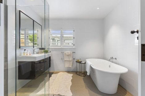 Photo of property in 130 St Stephens Avenue, Parnell, Auckland, 1052