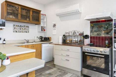 Photo of property in 2 Hawthorn Avenue, Mornington, Dunedin, 9011