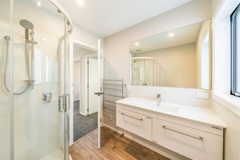 Photo of property in 24d Palmer Crescent, Silverstream, Upper Hutt, 5019