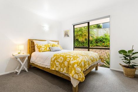 Photo of property in 10 Devana Court, Torbay, Auckland, 0630