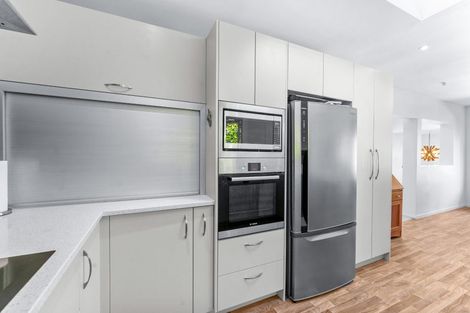 Photo of property in 1/22 Tiri Road, Milford, Auckland, 0620