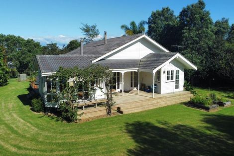 Photo of property in 15 Karaka Drive, Kerikeri, 0230