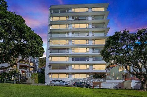 Photo of property in Clifton Towers, 202 Oriental Parade, Oriental Bay, Wellington, 6011