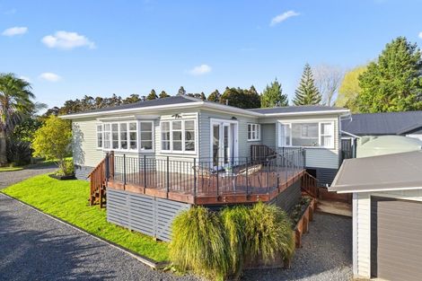 Photo of property in 51 Burrow Road, Pukekohe, 2120