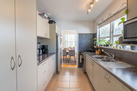 Photo of property in 28 Paragon Avenue, Beach Haven, Auckland, 0626