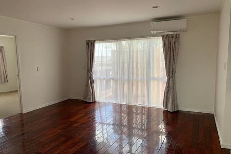 Photo of property in 44 Larne Avenue, Pakuranga Heights, Auckland, 2010