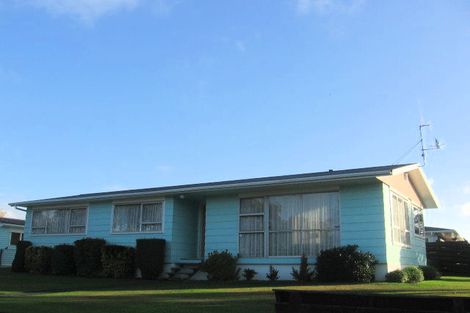 Photo of property in 83 Robinson Crescent, Westbrook, Palmerston North, 4412