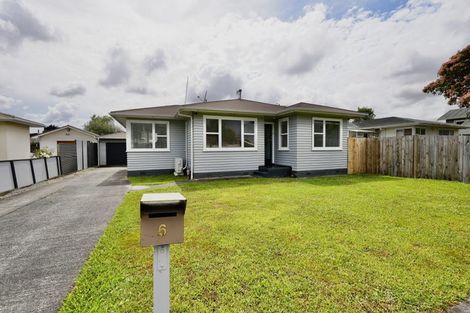 Photo of property in 6 Sutherland Crescent, Westbrook, Palmerston North, 4412