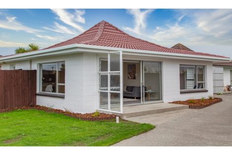 Photo of property in 1/18 Hardy Street, New Brighton, Christchurch, 8061