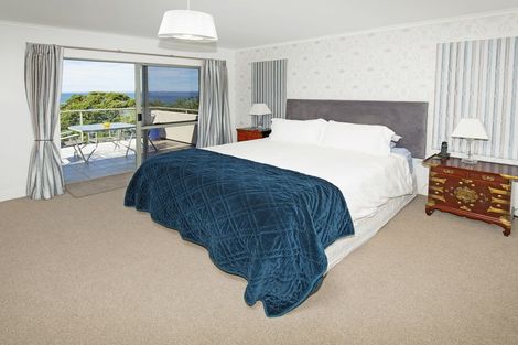 Photo of property in 989 Whangaparaoa Road, Tindalls Beach, Whangaparaoa, 0930