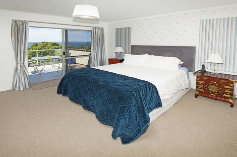 Photo of property in 989 Whangaparaoa Road, Tindalls Beach, Whangaparaoa, 0930