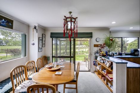 Photo of property in 21 Stafford Street, Clive, 4102