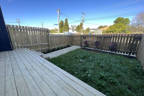 Photo of property in 150c Chivalry Road, Glenfield, Auckland, 0629