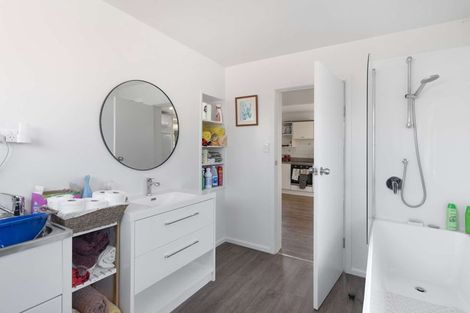 Photo of property in 37 Flemington Avenue, North New Brighton, Christchurch, 8083