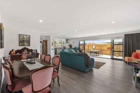 Photo of property in 22 Barry Curtis Place, Levin, 5510