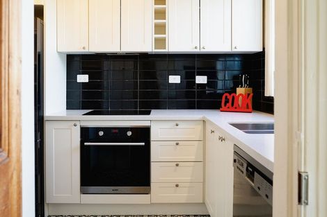 Photo of property in 47 Russell Street, Dunedin Central, Dunedin, 9016