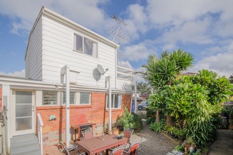 Photo of property in 1/220a Church Street, Onehunga, Auckland, 1061