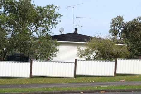 Photo of property in 61 Advene Road, Cockle Bay, Auckland, 2014