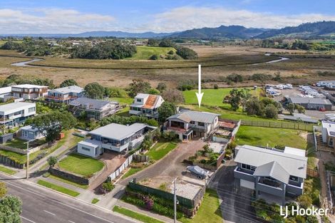 Photo of property in 238 Seaforth Road, Waihi Beach, 3611