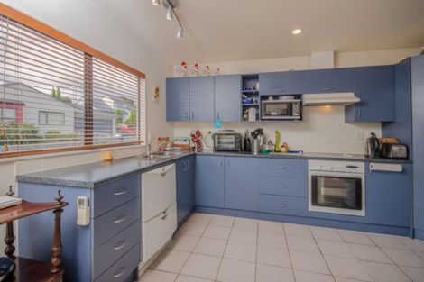 Photo of property in 72c Seabrook Avenue, New Lynn, Auckland, 0600