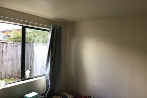 Photo of property in 36 Woodbank Drive, Glen Eden, Auckland, 0602