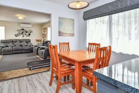 Photo of property in 9b Hazards Road, Weymouth, Auckland, 2103