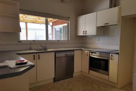 Photo of property in 9 Prudence Place, Oakura, 4314