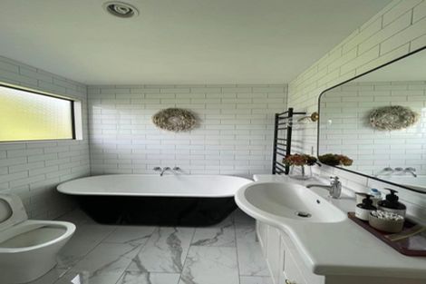 Photo of property in 2/31 Eversleigh Road, Belmont, Auckland, 0622