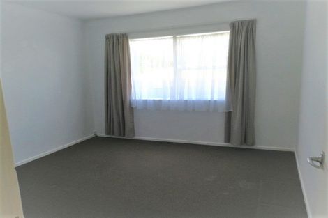 Photo of property in 18 Trinidad Road, Sunnynook, Auckland, 0620