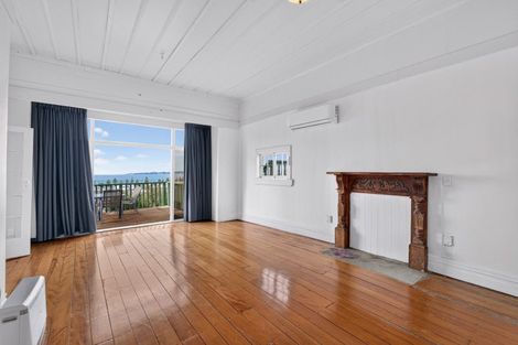 Photo of property in 42 Cameron Road, Bluff Hill, Napier, 4110